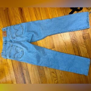 Levi wedgie straight jeans